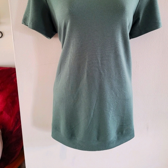 BUNDLE Danskin Athletic Tunic T-shirts with Tulip Hem - Picture 5 of 5